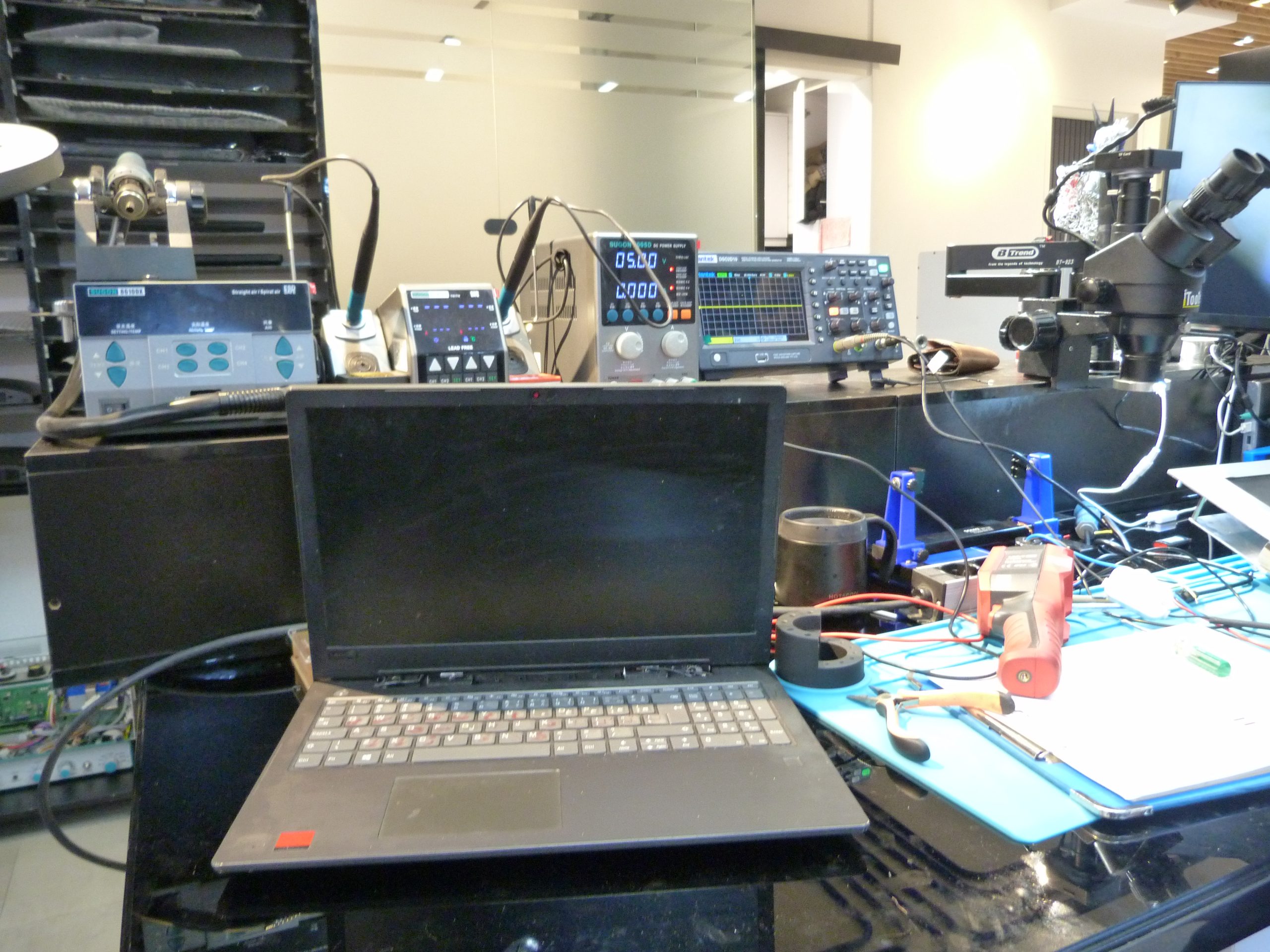 تعمیر لپ تاپ لنوو V330-15IKB